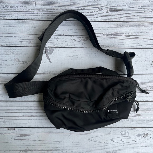 lululemon crossbody bag black Everywhere Belt  Peloton Apparel body delivers plenty of space without weighing you down lululemon  Convertible Ruched Crossbody